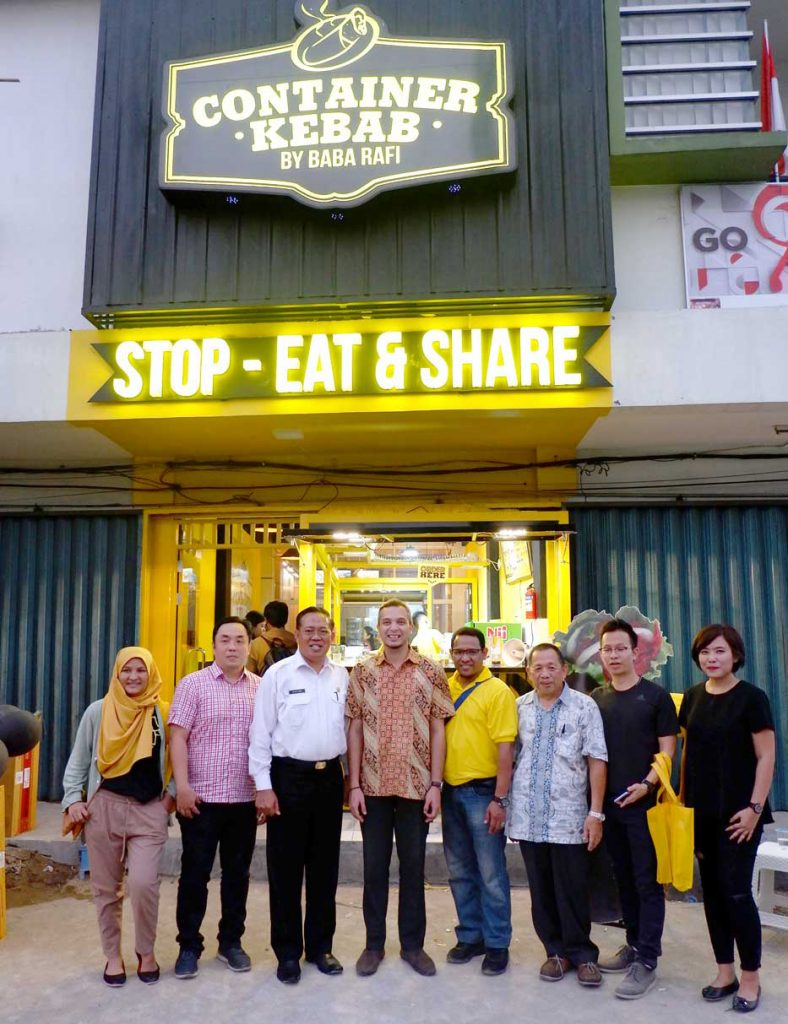 Container Kebab Cafe by Babarafi Hadir di Kota Khatulistiwa – HijauBintaro