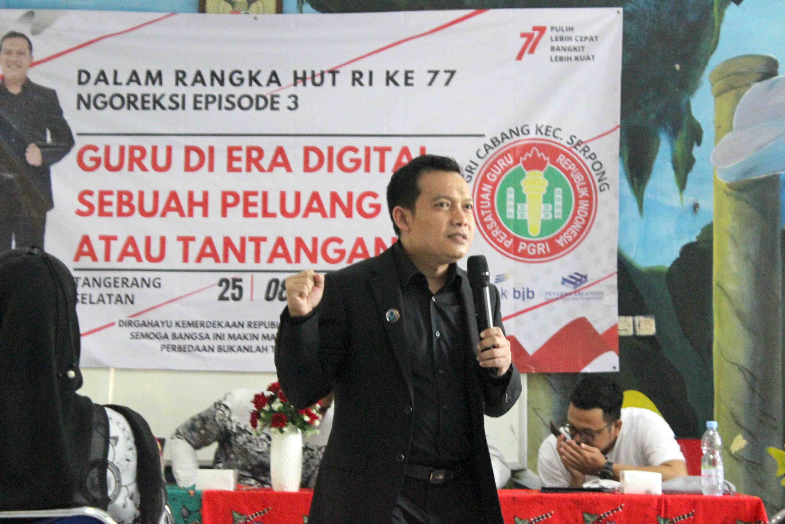 PGRI Kecamatan Serpong dan PT JKI Mengadakan Pelatihan Guru Di Era Digital