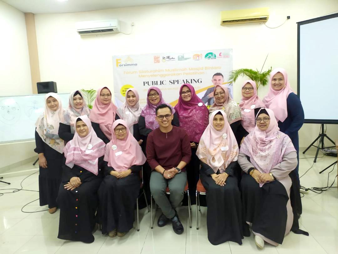 Pelatihan Public Speaking FORSIMMA Bintaro