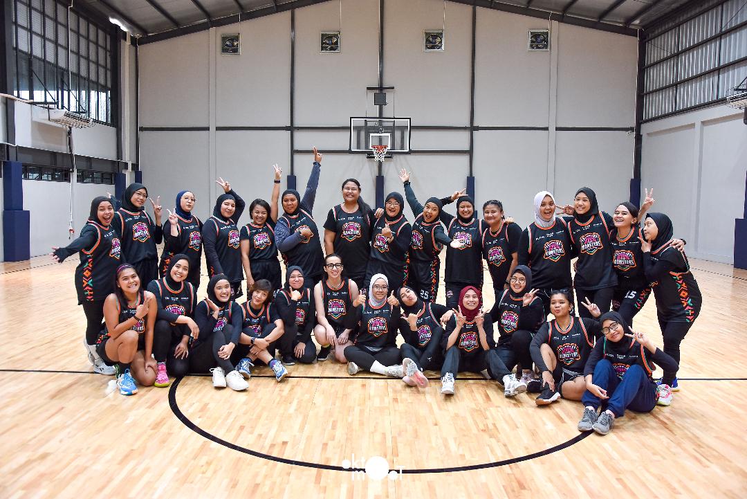 The Momsters Basketball Club: Komunitas Basketball Para Mommies