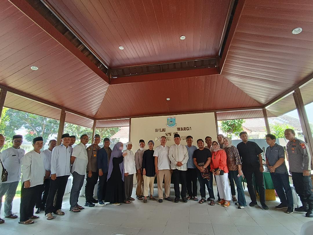 Walikota Tangsel Sholat Jumat dan Ramah Tamah di Camar Bintaro Sektor 3