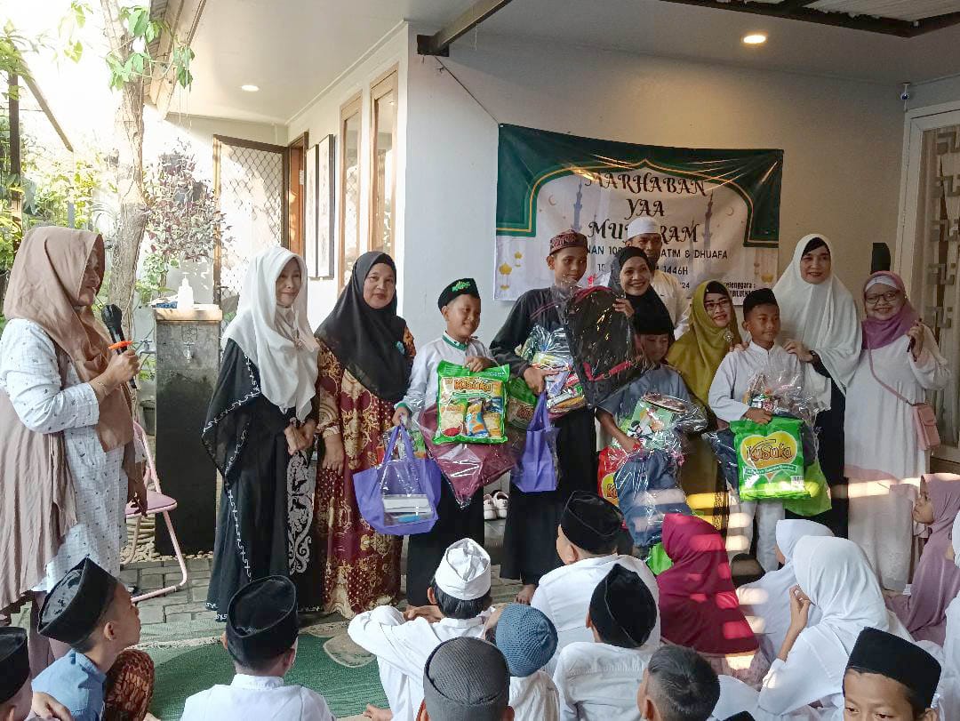 MT Sabilulhaq Berikan Bingkisan Untuk 100 Anak Yatim & Dhuafa