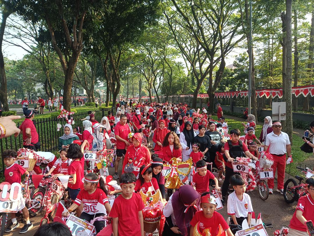 Jalan Santai & Sepeda Hias Meriahkan Puncak Acara MADR Fest 2025